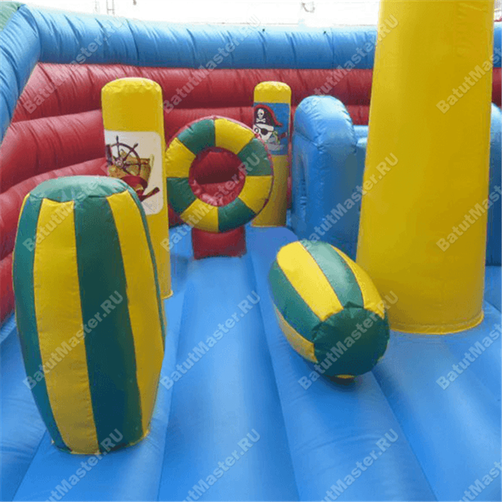 Большой надувной батут-горка "Корабль флибустьеров" 12*8*6 м