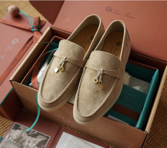 Лоферы из натуральной замши