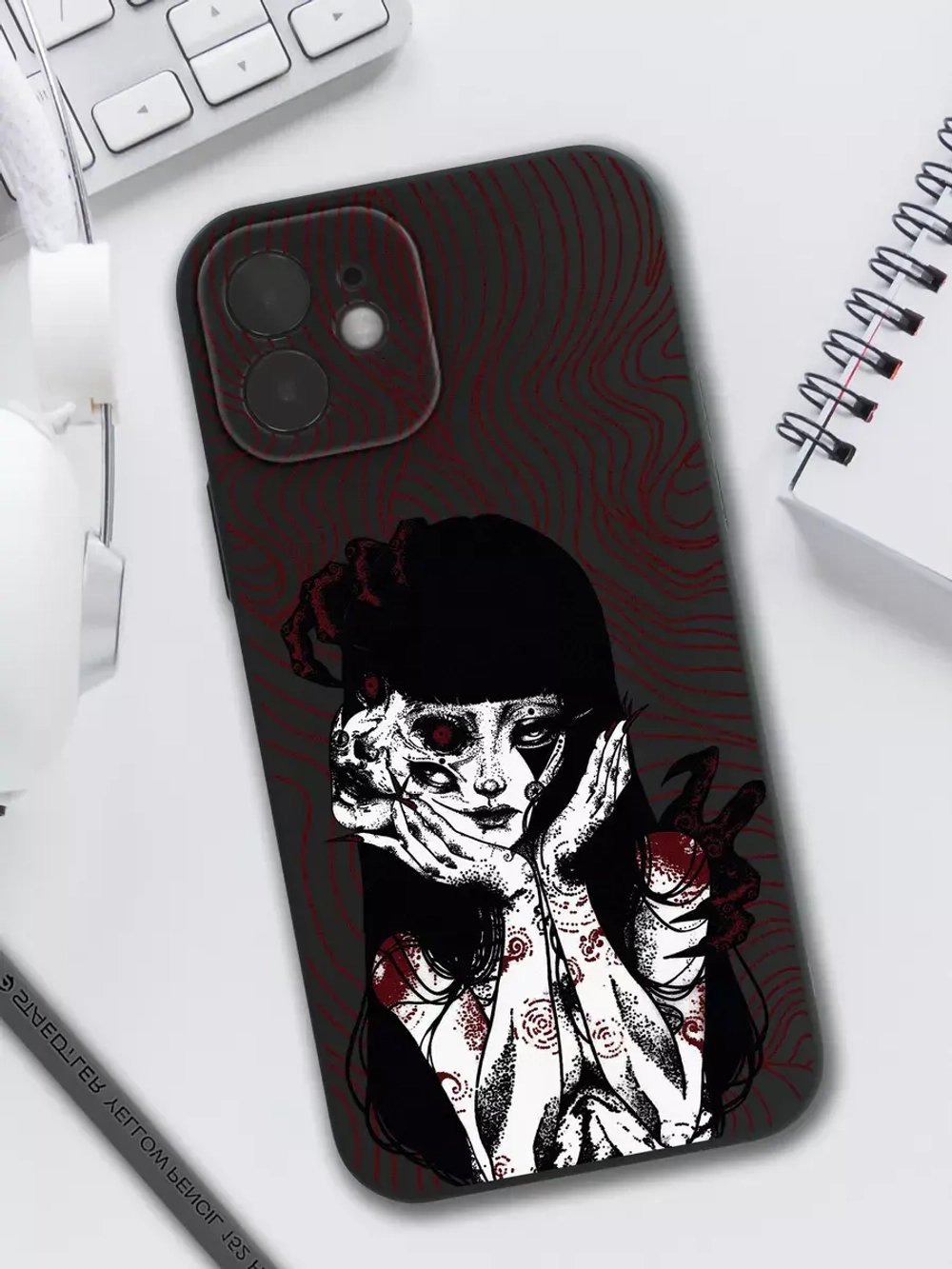 Чехол на iPhone 12 с принтом