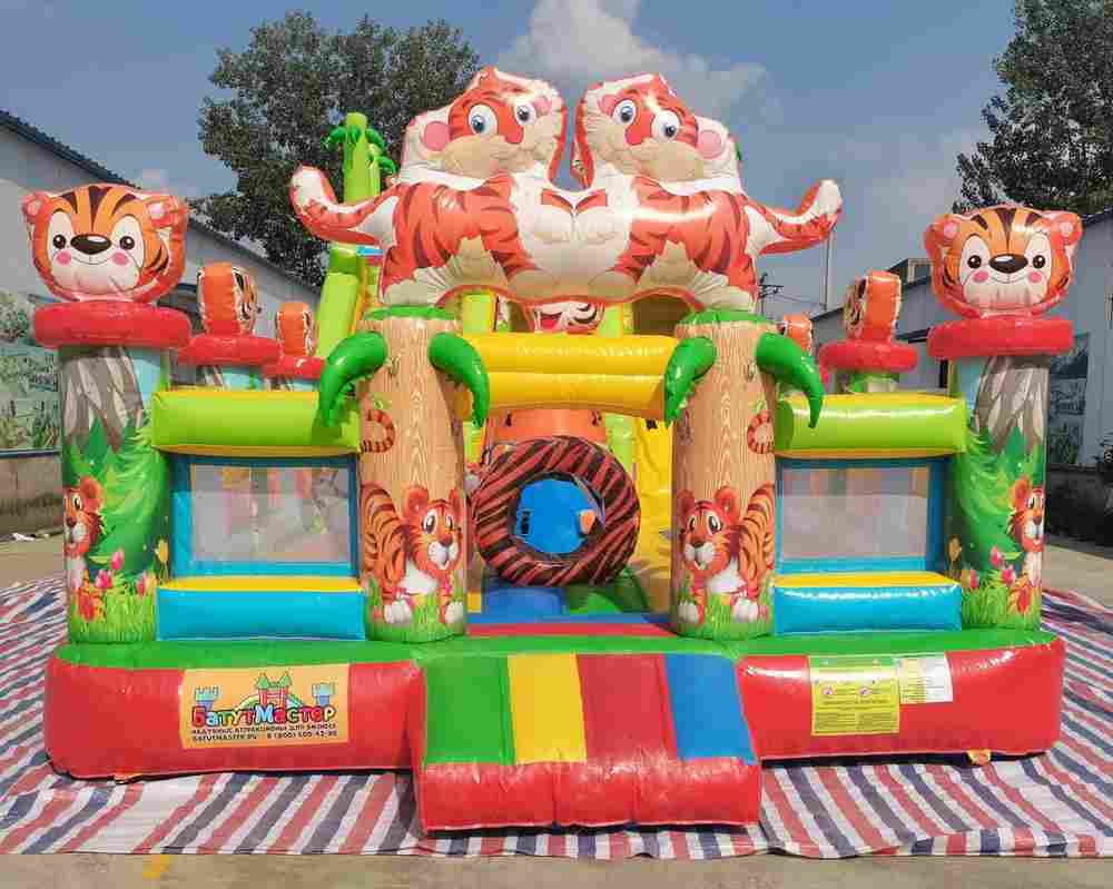 Коммерческий надувной батут «Тигриная страна 2», 10*5*5 м.