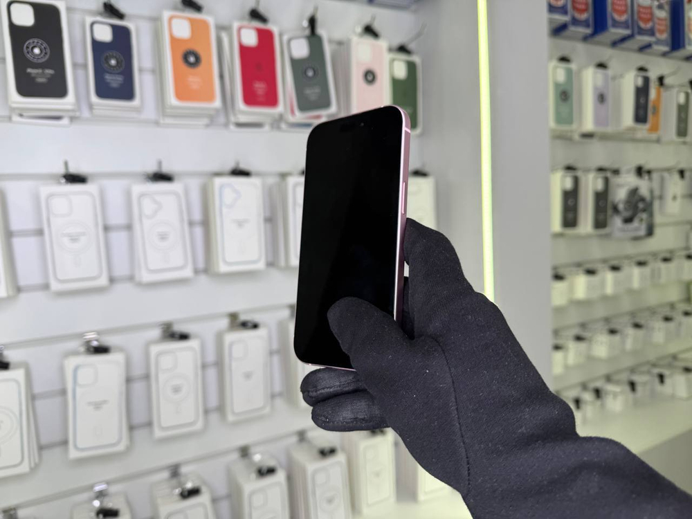 iPhone 15, 512 ГБ б/у