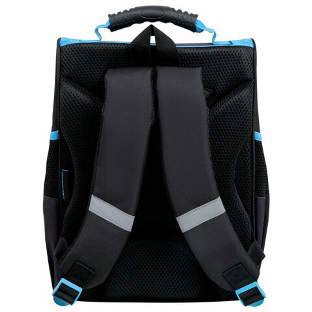 Ранец ПИФАГОР BASIC, 1 отделение, 3 кармана, эргономичная спинка, "Angry shark", 35х28х18 см, 272044