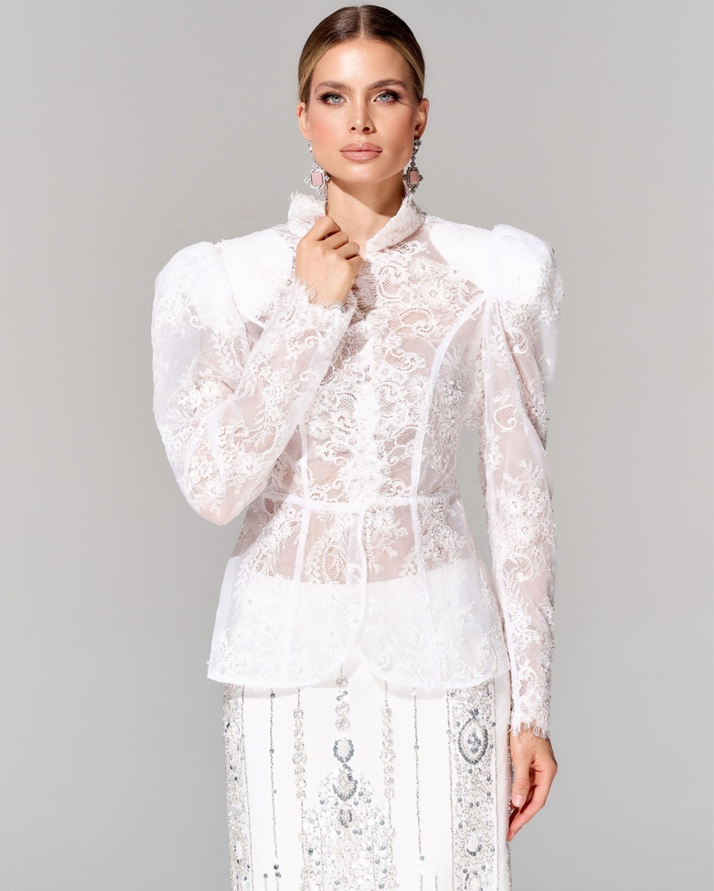 Жакет из премиального кружева
