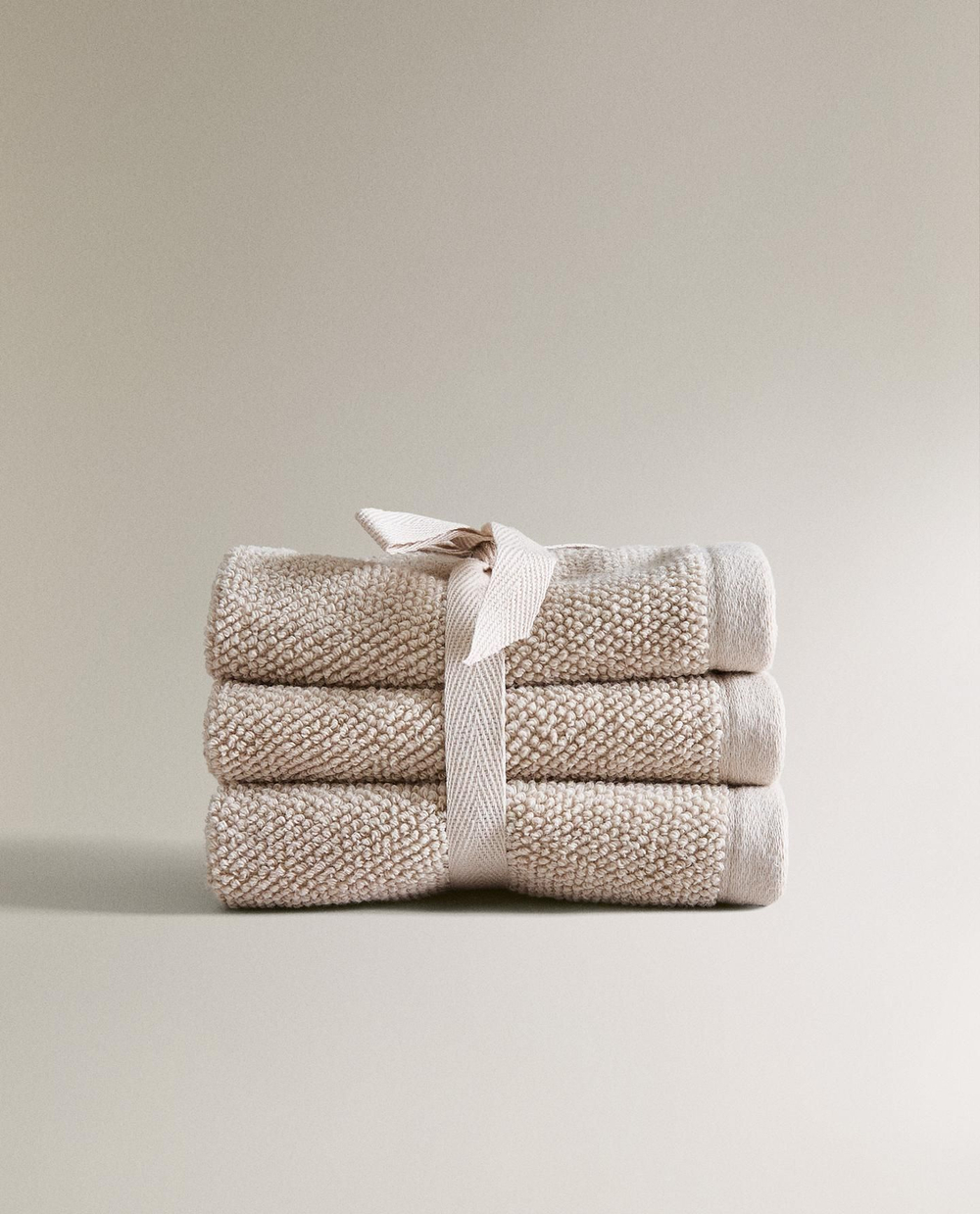 Zara Home - Набор хлопковых полотенец для рук с рисовой строчкой (комплект из 3 предметов)), бежевый, 30х30 см