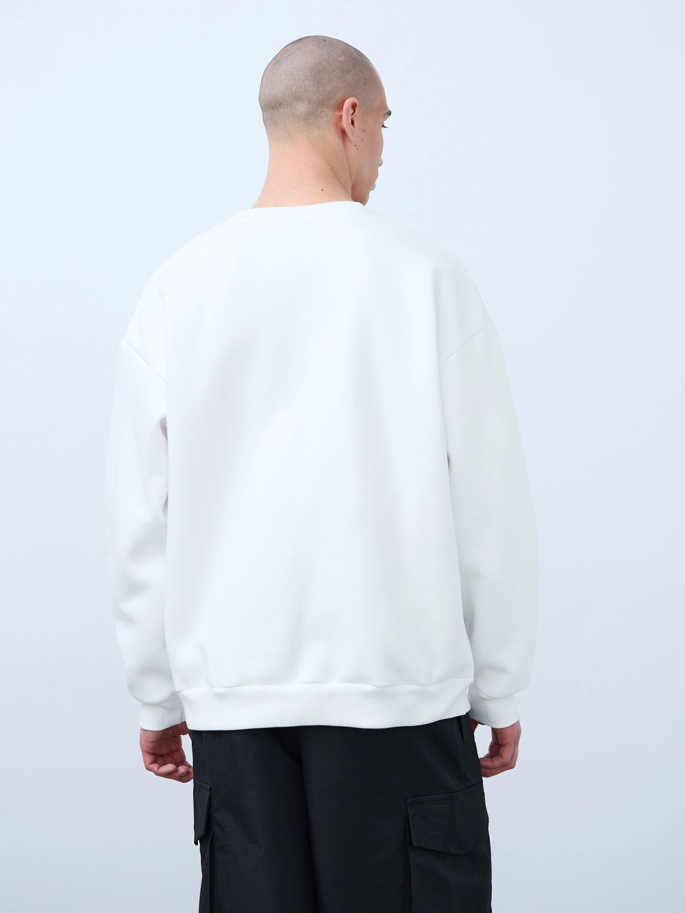 Свитшот оверсайз, с начесом (белый)