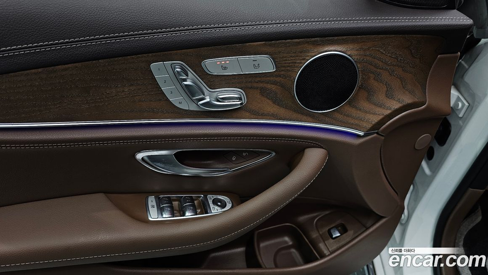 Mercedes-Benz E-Class W213 E220d 4MATIC Exclusive (09.2019)