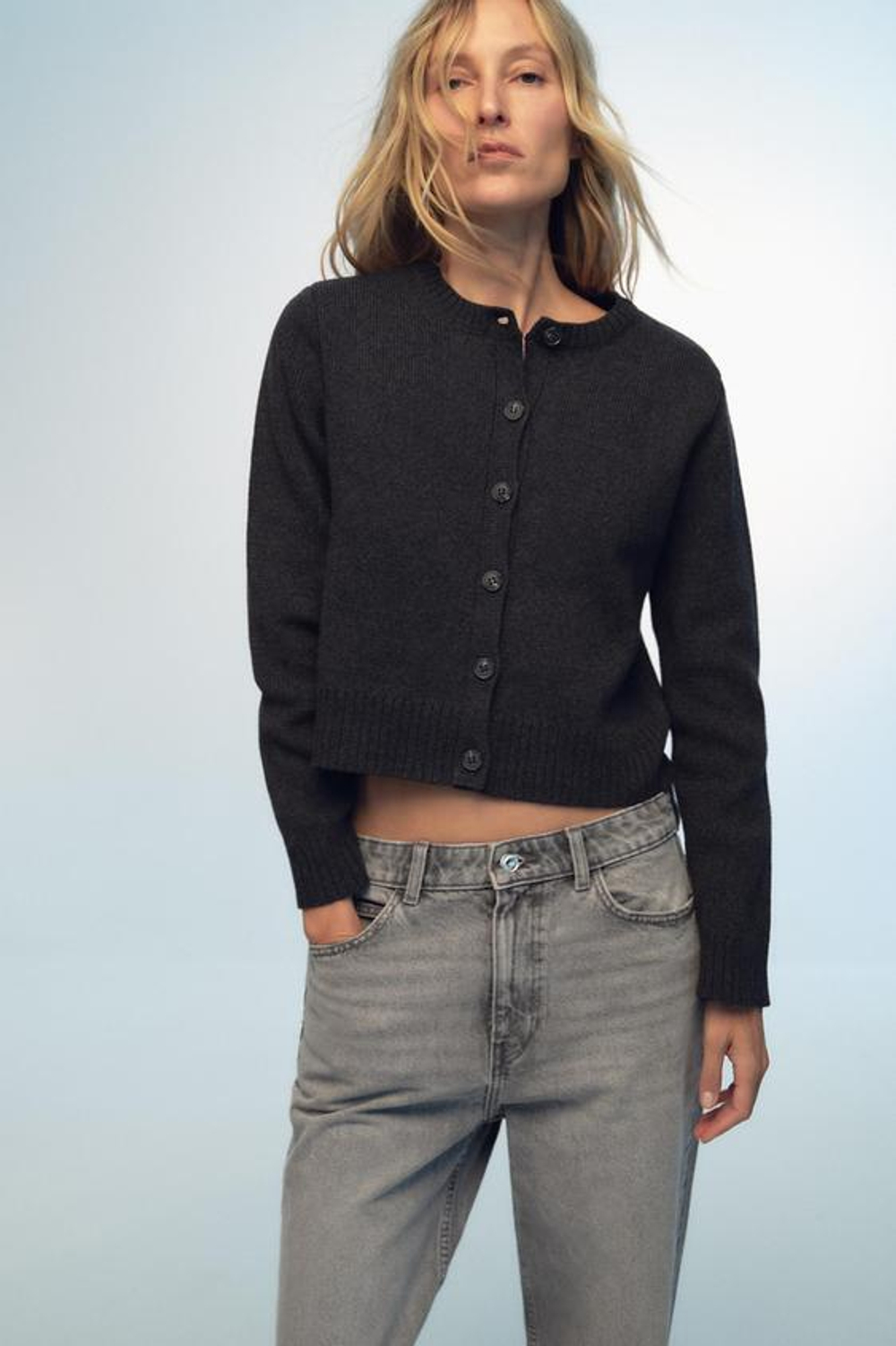 ZARA КАРДИГАН ОБЛЕГАЮЩЕГО КРОЯ, СЕРЫЙ С МЕЛАНЖЕВЫМ ЭФФЕКТОМ