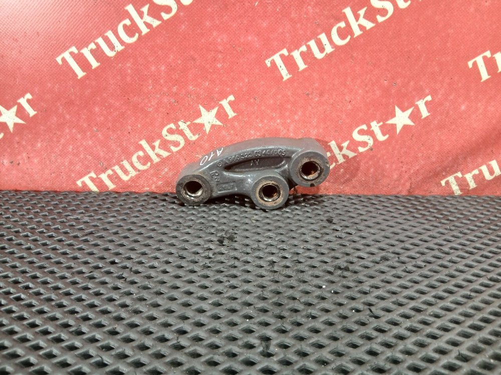 Опора переднего амортизатора правая