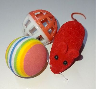Набор игрушек "Чистый котик" для кошек, 2 мячика, 1 мышь. пластик D-set19
