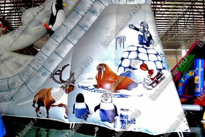 Большой надувной батут-горка "Мишка на севере"