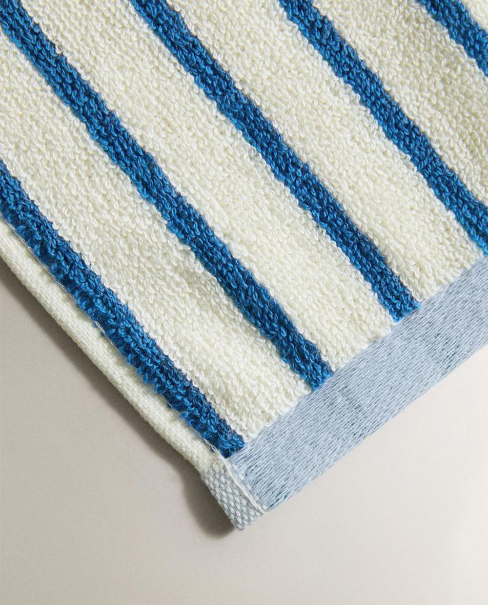 ZARA HOME ДЕТСКОЕ ДВУСТОРОННЕЕ ПОЛОТЕНЦЕ В ПОЛОСКУ, СИНИЙ