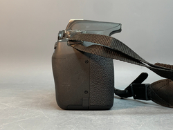 Canon 2000D Kit 18-55mm 3.5-5.6 IS II 8.000 кадров