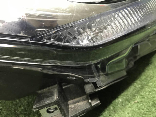 Фара правая Toyota C-HR (2019-2023) LED