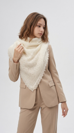 Оренбургский пуховый платок П2-100-02 экрю