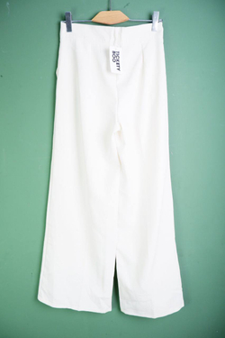 Брюки широкие, визуально на 48 размер, новые