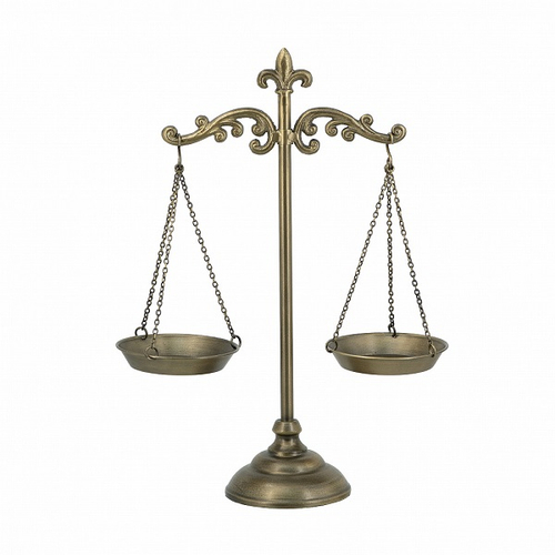 Весы правосудия. 35Х12.5X45см.