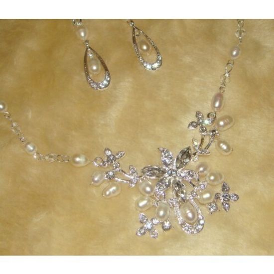 Комплект бижутерии Летто Алмаз