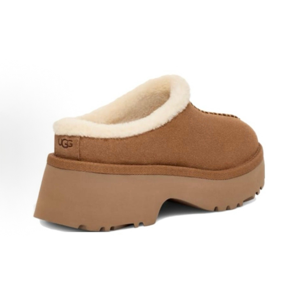 UGG New Heights Cozy Clog