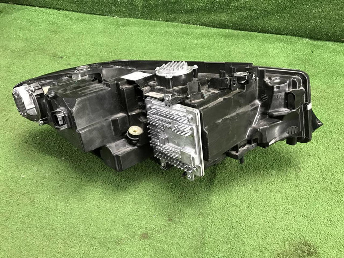 Фара левая BMW 3er G20 (2018-2022) LED (В сборе)