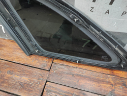 Стекло багажника правое Kia Sorento 3 Prime (UM) 14-20 Б/У Оригинал 87820C5100