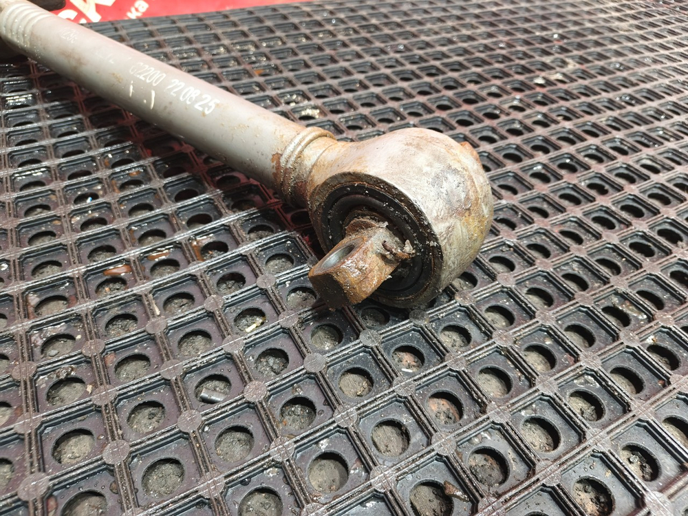 Тяга реактивная V-образная 2022г