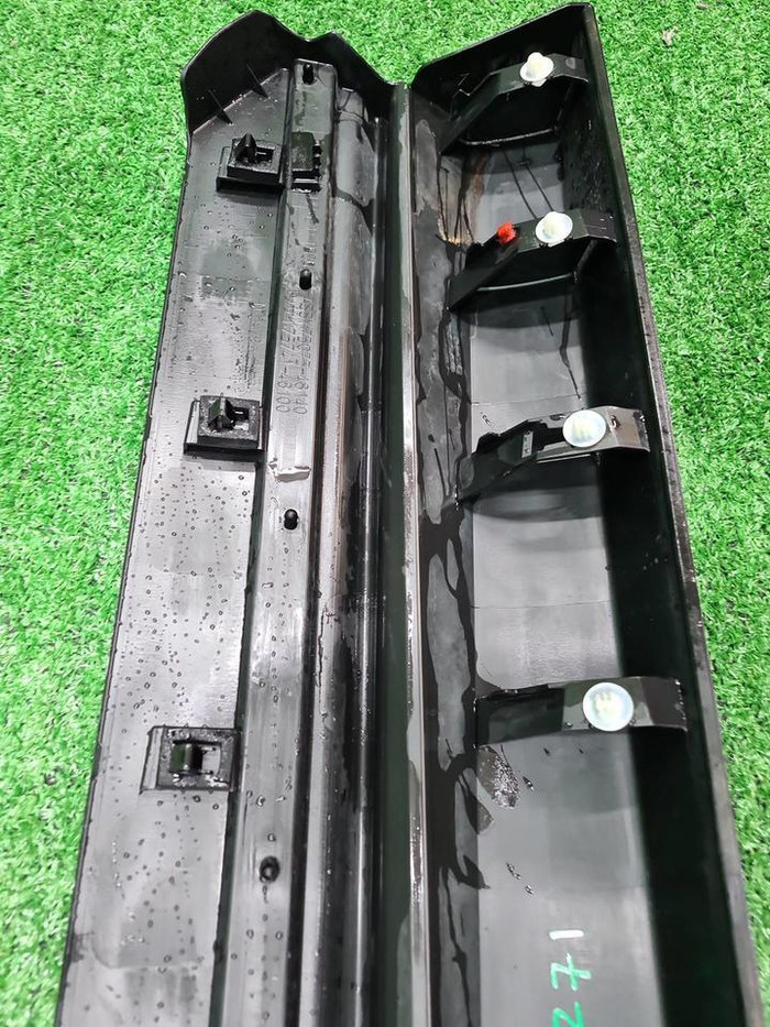 Накладка двери задняя правая Lexus RX 4 (15-22)