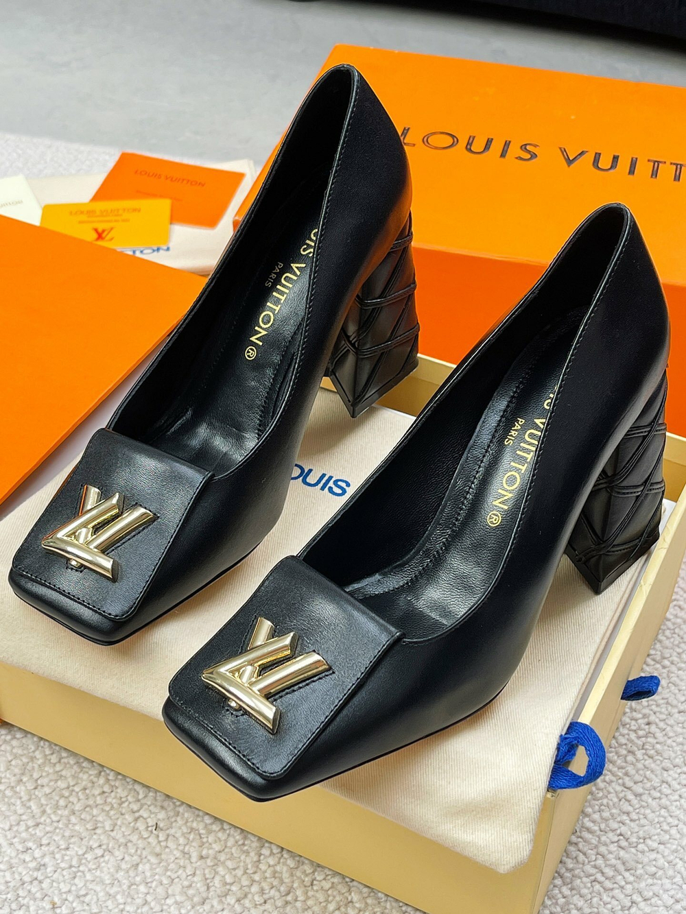 Louis Vuitton Shake Pump