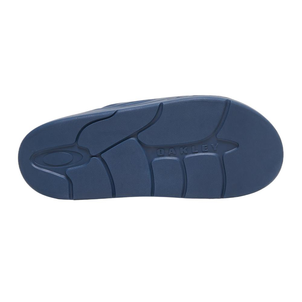 Oakley Studio Slide