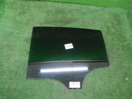 Стекло двери заднее левое Mercedes GLC C253 16-23