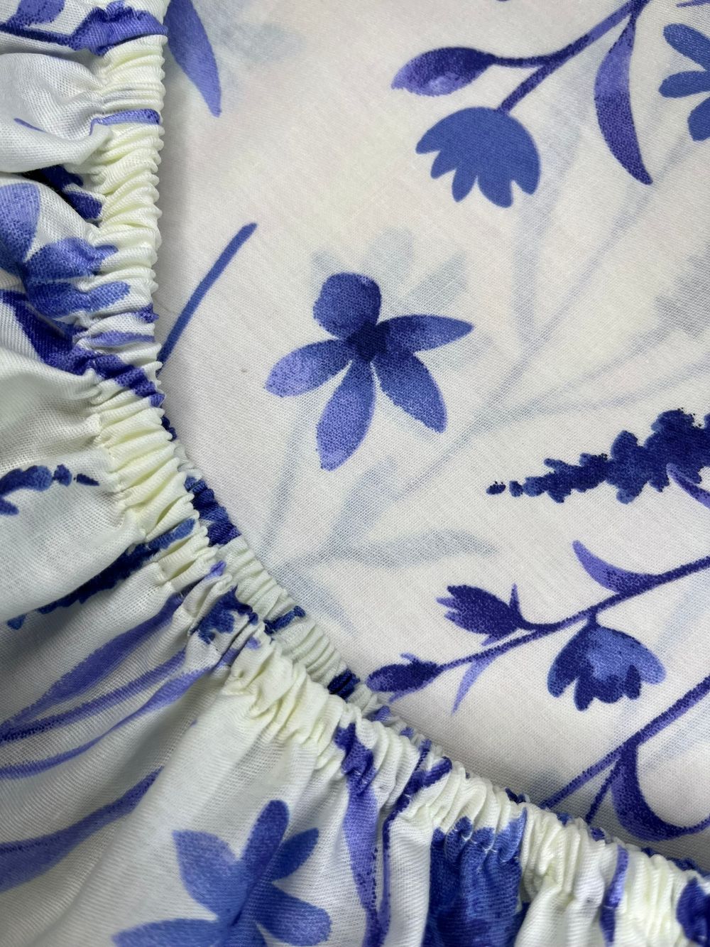 Простынь на резинке сатин Milky Garden "Sollia" 160x200 см