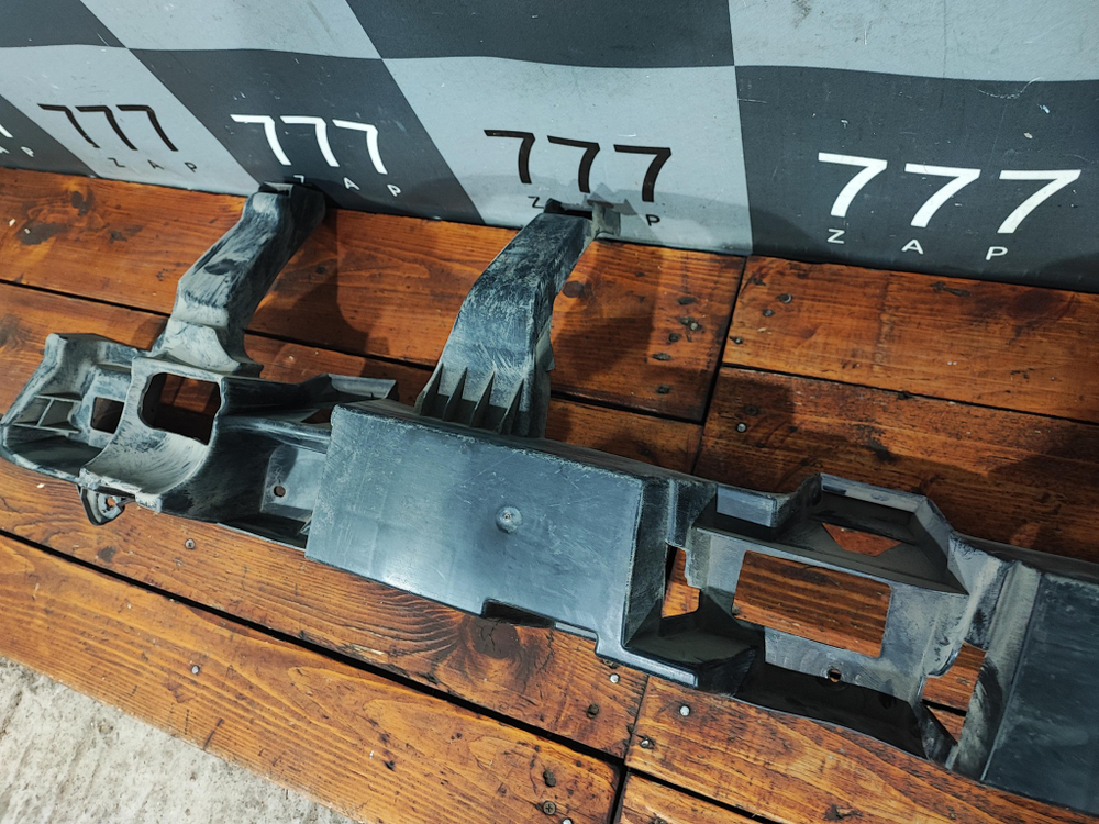 Абсорбер заднего бампера Nissan Terrano 3 (D10) 14-22 Б/У Оригинал 850901914R