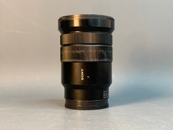Sony 18-105mm 4 G OSS PZ E царапки на передней линзе