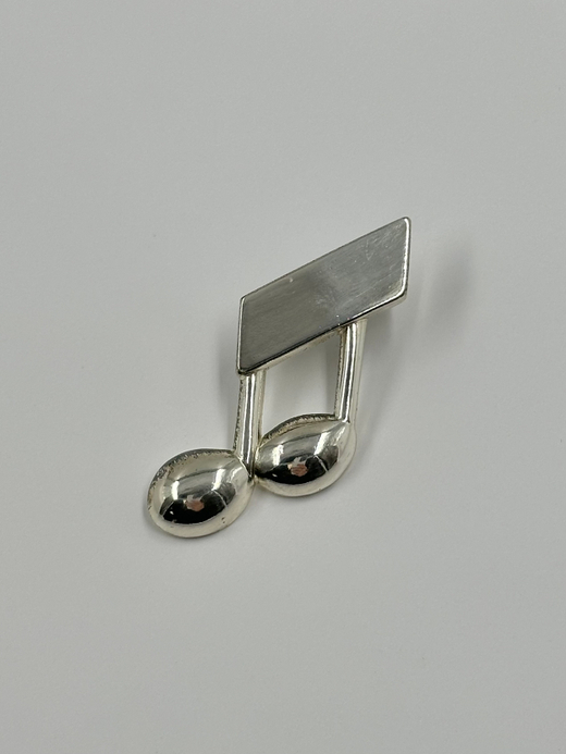 Брошь пин Нота Yves Saint Laurent