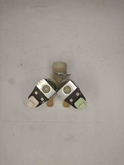 Клапан подачи воды для стиральных машин Whirpool 461973072061 б/у