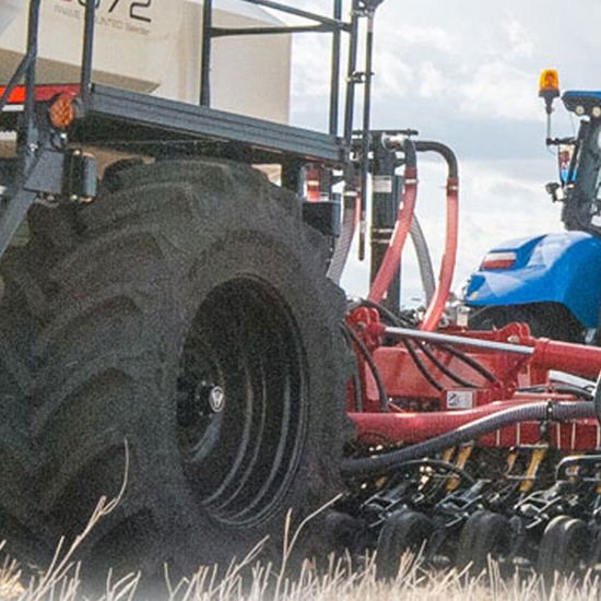Запасные части к посевному комплексу Bourgault, Ступицы, Шнек, болты