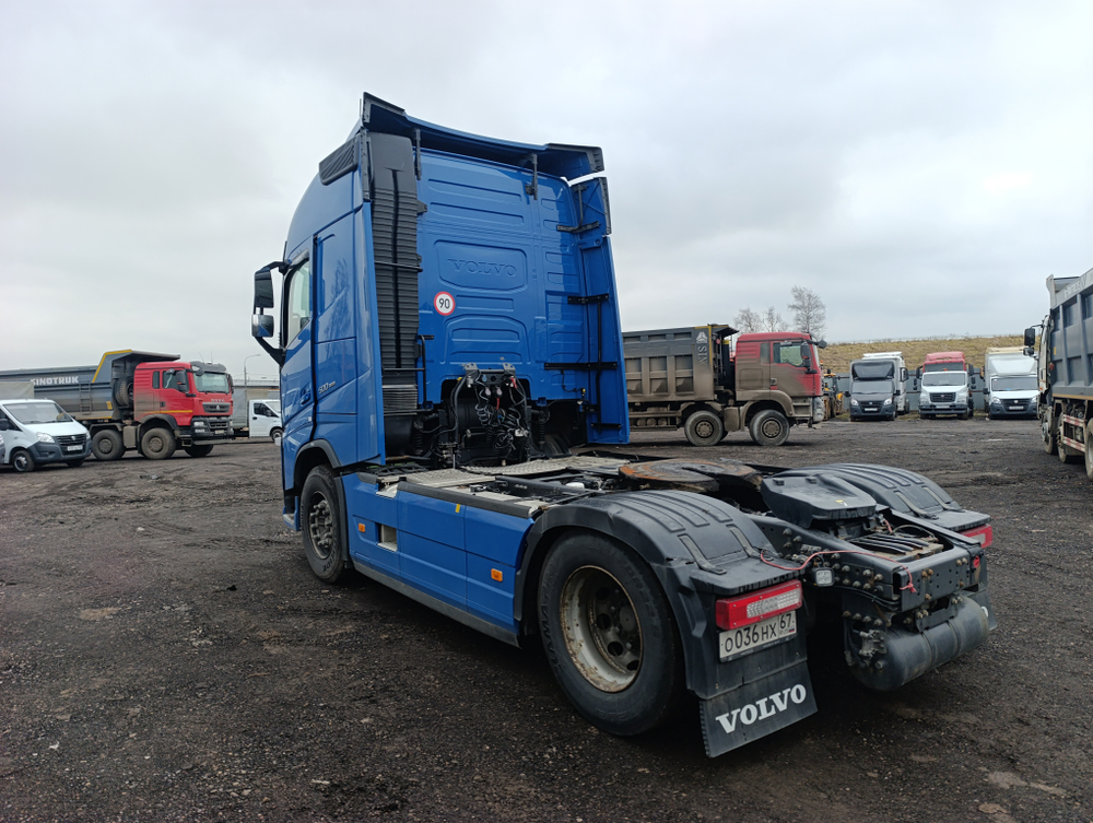 Volvo FH 4x2 Седельный тягач FH-TRUCK (Дизельный, 12,8 л, 510 л.с., АТ)