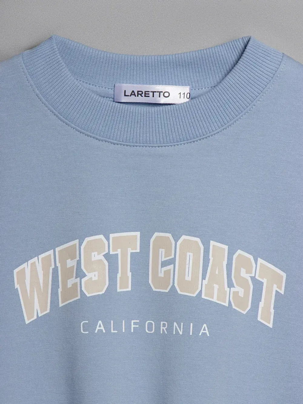 Костюм для девочки с юбкой-шорты