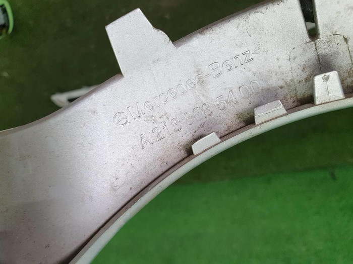 Накладка решетки радиатора Mercedes E W213 (2016-2021) All-Terrain