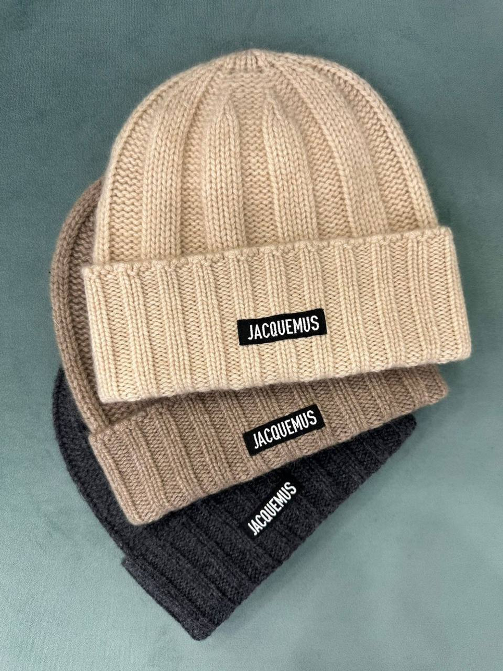 Шапка Jacquemus