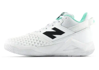 Женские Кроссовки теннисные New Balance FuelCell Coco CG2 - white