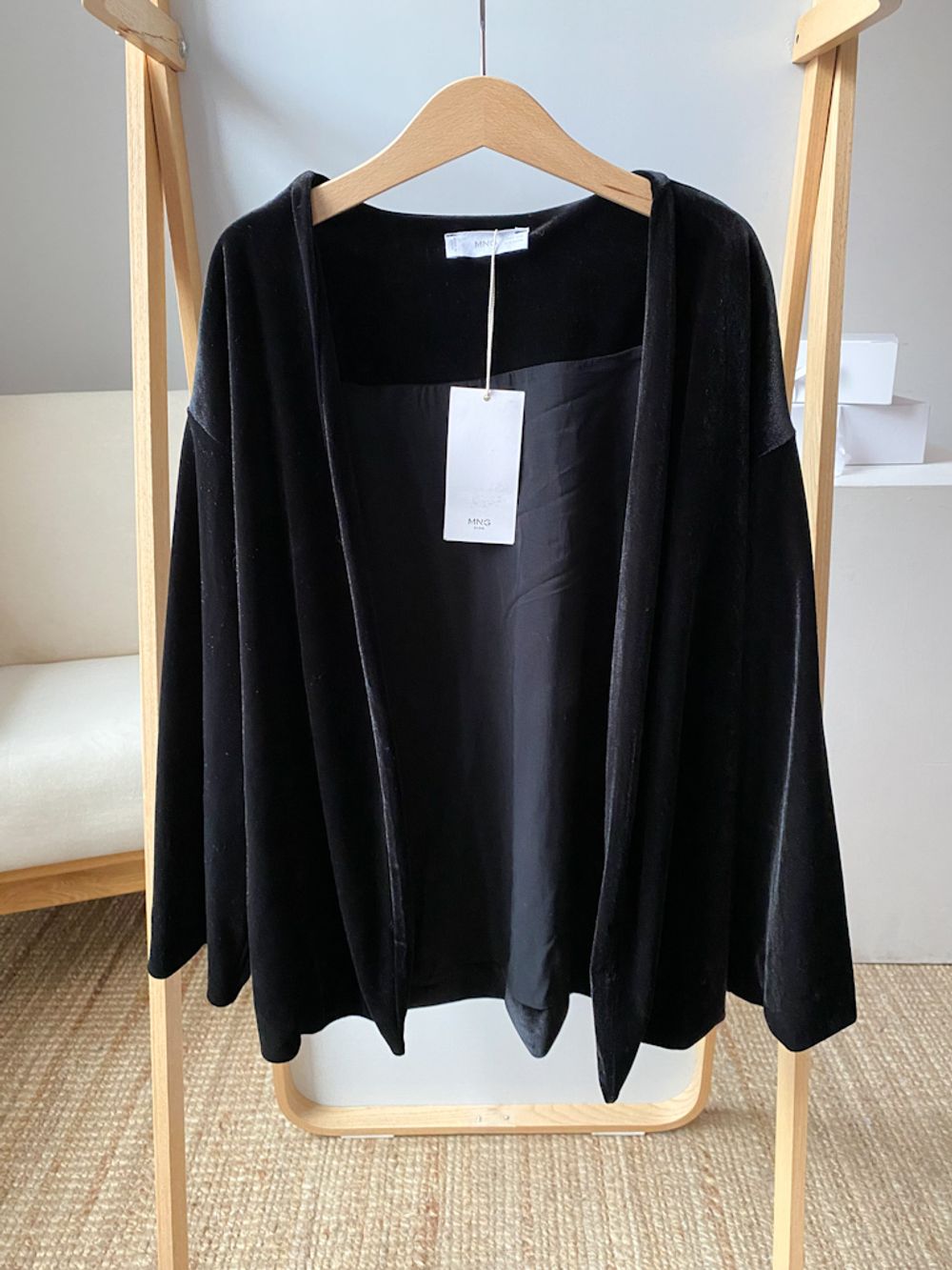 Новый велюровый костюм Mango, 140