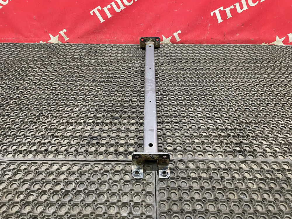 Усилитель переднего бампера 2018г.