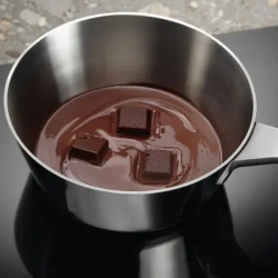 Стеклокерамика  Electrolux EHF 6240 IOK черный