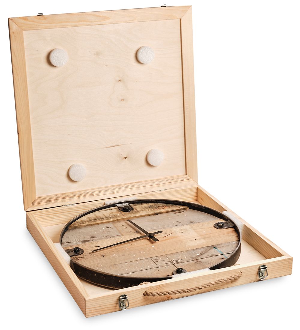 Салют SLT- 01 Часы настенные «DOSKI»