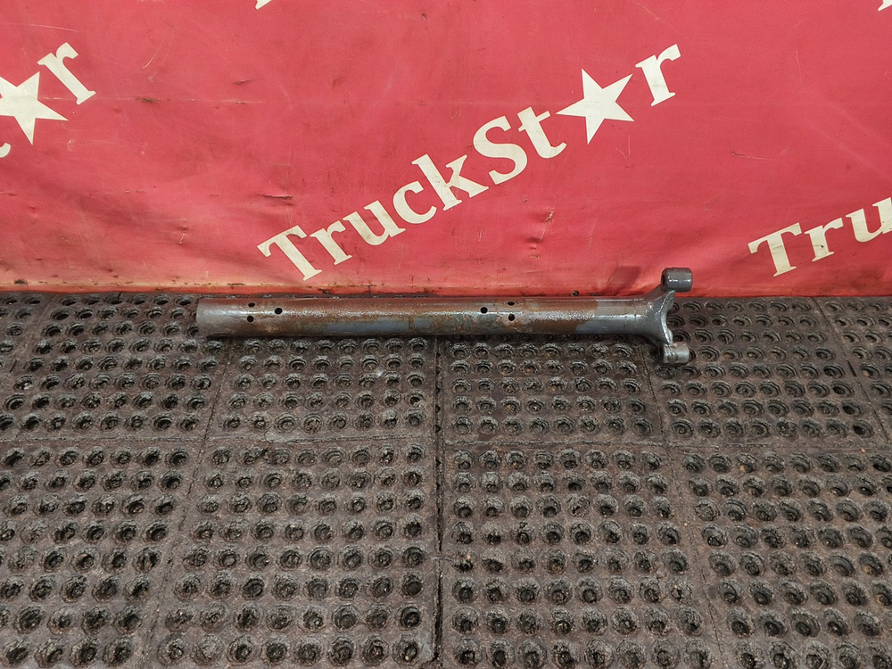 Кронштейн крыла заднего