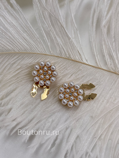 Накладка на пуговицу золотистая с жемчужинами и стразами
