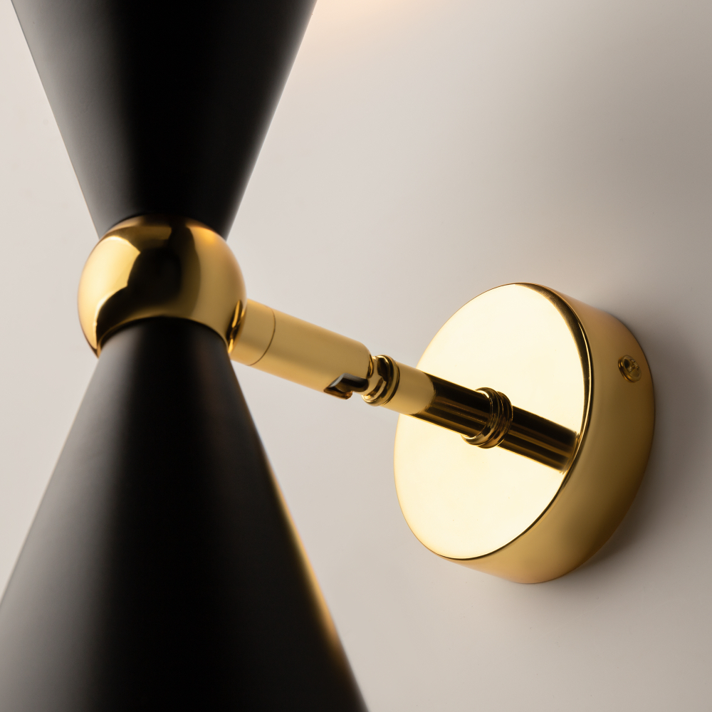 Настенный светильник (бра) Maytoni MOD108WL-02GB