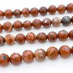 Яшма красная граненая, размер около 7,9-8,3 мм, цена за 22-23 шт (1/2 нити)