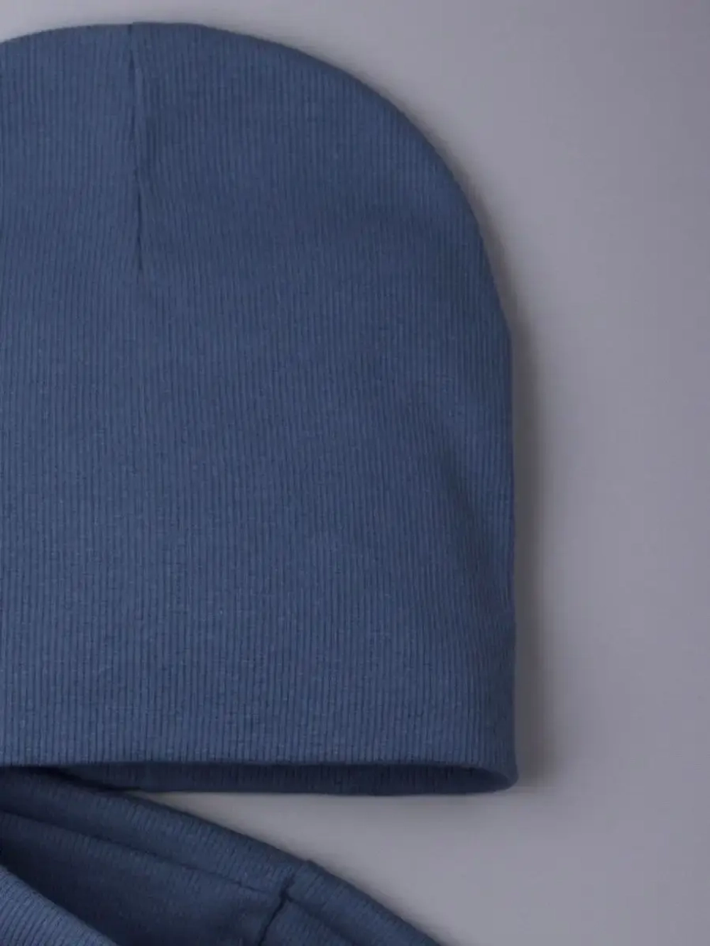 Шапка для мальчика осенняя и снуд