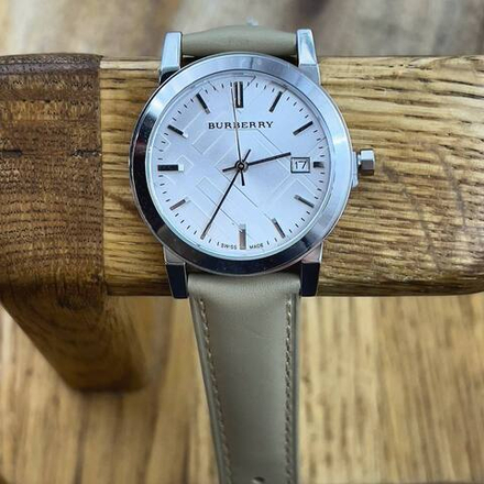 Часы Burberry